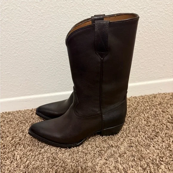 Frye Women’s Sacha Dark Brown Western Cowboy Leather Boots Size 7 NEW Snip Toe - Picture 4 of 8